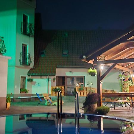 Noclegi Wegierska Gorka Exteriör bild